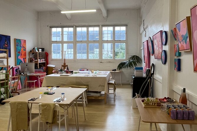 Stencil Portrait Workshop Create Bold Art in Auckland - Who Should Book This?