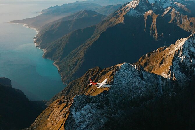 Milford Sound Tour: Cruise & Flight - Scenic Flight – A Bird’s Eye Perspective