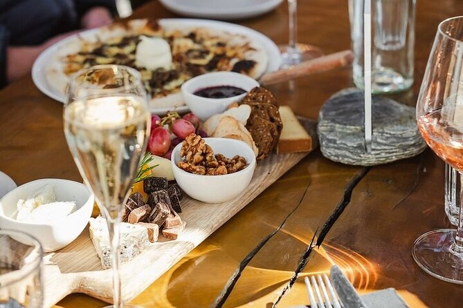 Premium Wine Tour Queenstown Tasting at 4 Wineries - Transportation and Group Size