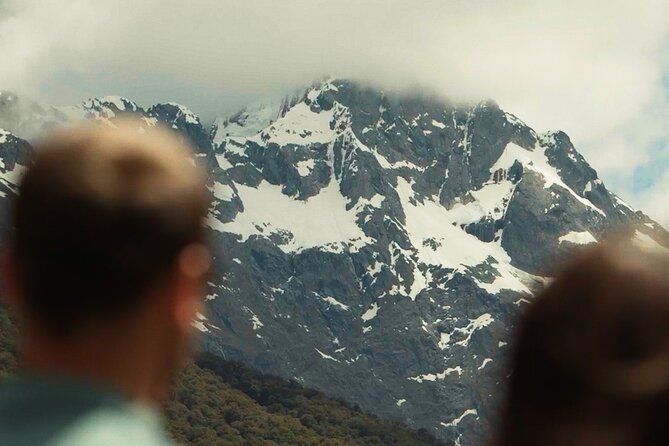 Private Guided Aoraki Mt Cook Tour ex Queenstown - Jackson Orchards and Return Journey
