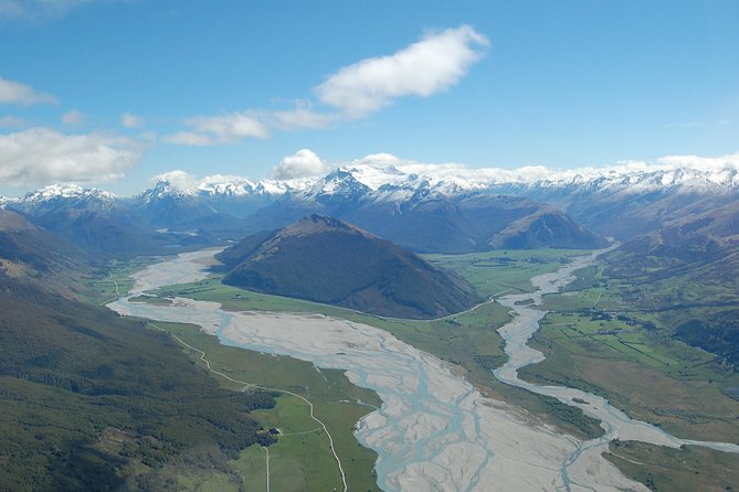 Milford Sound Helicopter Flight and Cruise from Queenstown - A Closer Look at the Experience