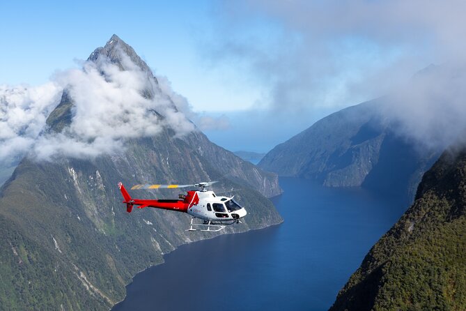 Milford Sound Highlights - 204 - Experience Milford Sound from the Air: A Helicopter Adventure from Queenstown