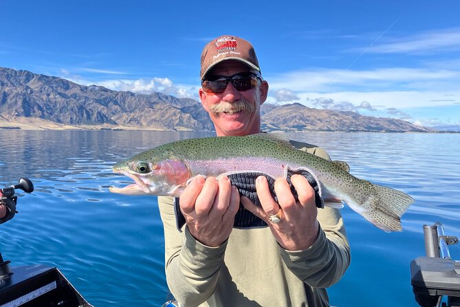 Lake Wnaka: 3 hour Fishing Adventure by Boat - An Authentic, Well-Organized Fishing Experience on Lake Wnaka