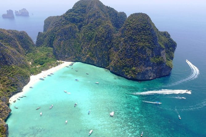 Explore Phi Phi Islands by Ferry  Snorkeling & Lunch Included - Discovering the Phi Phi Islands: What to Expect