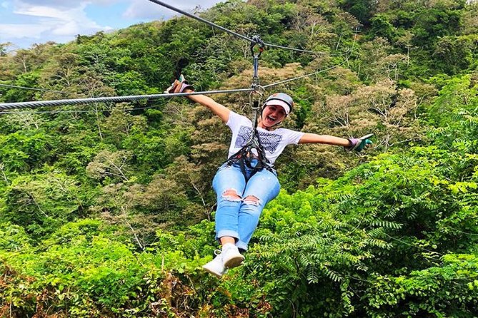 Extreme Zipline, City Tour, Chocolate, Rum Factory, Beach Break, Transfer - First Stop: West Bay Village and Roatan City Tour