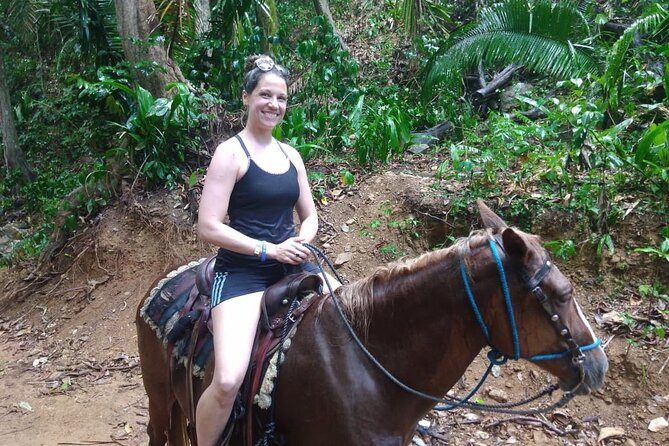 Roatan Horseback Riding and private beach daypass at bredy's key - Key Points