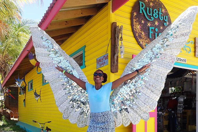 Private Group Island Tour - Authentic Encounters and Photo Opportunities