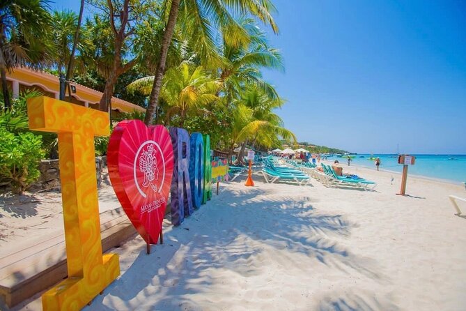 Roatán Snorkeling Tour & West Bay Beach Day Pass - Who Would Love This Tour?