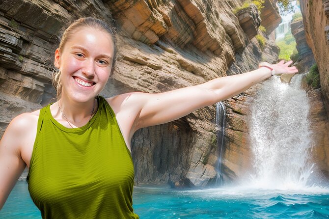 La Leona Waterfall Hike (Group Tour) - Key Points