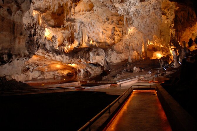 Guided Tour of Maravillas Caves Altos de Chavon and Cigar Factory - FAQ