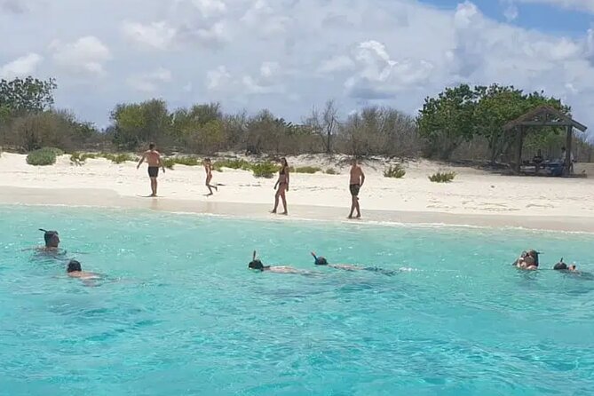 Private Luxury Boat Tour in Bonaire Customize Your Escape - Who Will Love This Tour?