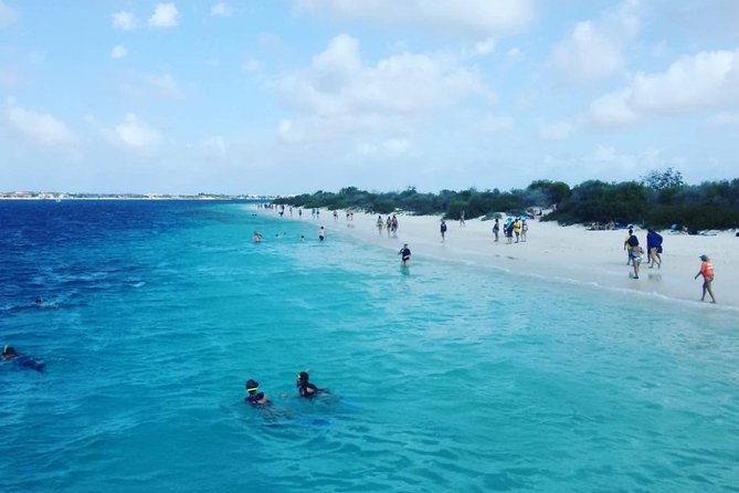 Yacht tour with local guide & snorkeling activities - Bonaire Yacht & Snorkeling Tour: A Balance of Comfort, Adventure, and Local Charm