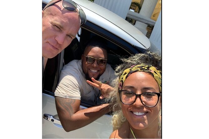 Private Montego Bay Airport to Negril -Groups, Families, Couples - A Close Look at the Transfer Experience