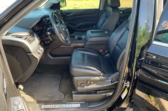 Luxury Montego Bay Airport Transfers  Reliable & Affordable - Who Should Book This?  