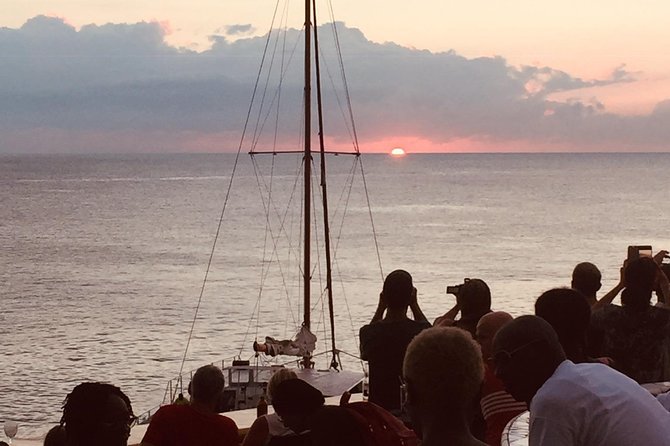 Ricks Cafe + Shopping - Final Word