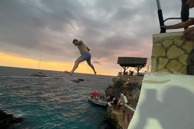 Negril Private Day Tour: ATV Ride, Party Catamaran & Ricks Cafe - FAQ