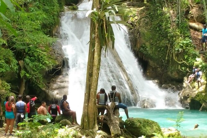 Blue Hole/Secert falls and Dunns River Combo Tour - A Deep Dive into the Tour Experience
