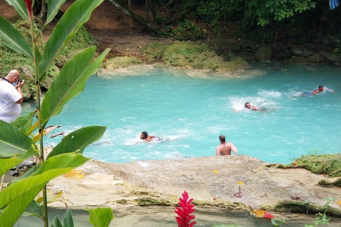 Blue Hole/Secert falls and Dunns River Combo Tour - FAQs