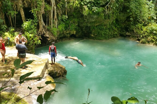 Blue Hole/Secert falls and Dunns River Combo Tour - Discover Jamaica’s Natural Wonders: The Blue Hole/Secret Falls and Dunn’s River Combo Tour