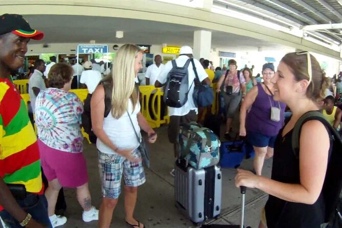 Private Transfer Sangster Airport to Ocho Rios y Runaway Bay - Quick Overview