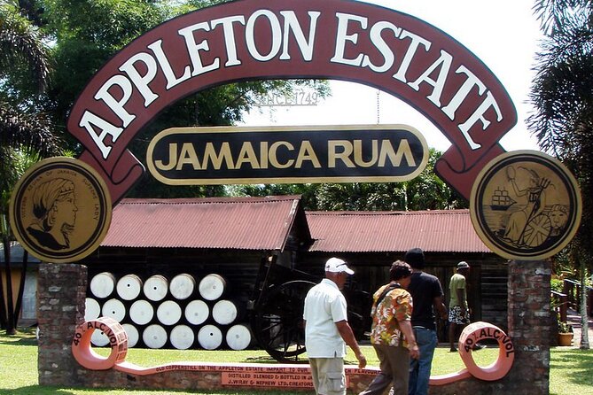 Appleton Rum Tour and Floyds Pelican Bar from Montego Bay Hotels and Villas - Key Points