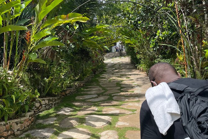 Bob Marley's Nine Mile Mausoleum Tour (Complimentary Rum Punch) - Who Will Love This Tour?