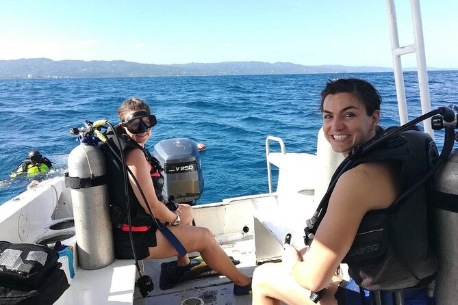 Two Tank Dive in Montego Bay w/Certified Divers - Two Tank Dive in Montego Bay with Certified Divers: A Balanced Look