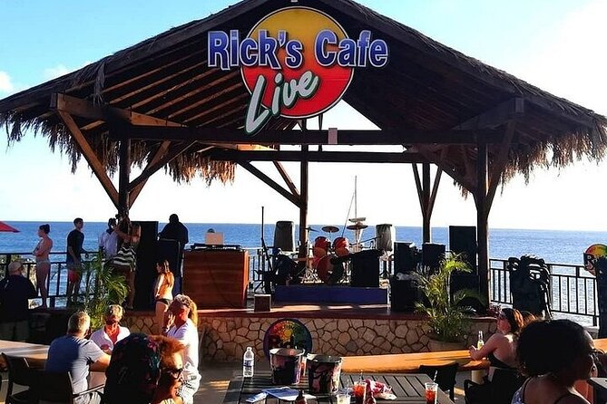 3 to 5 Hour Private Herbal Tour Shopping and Dinner at Ricks Cafe - A Complete Look at the Jamaica Herbal, Shopping, and Ricks Cafe Experience