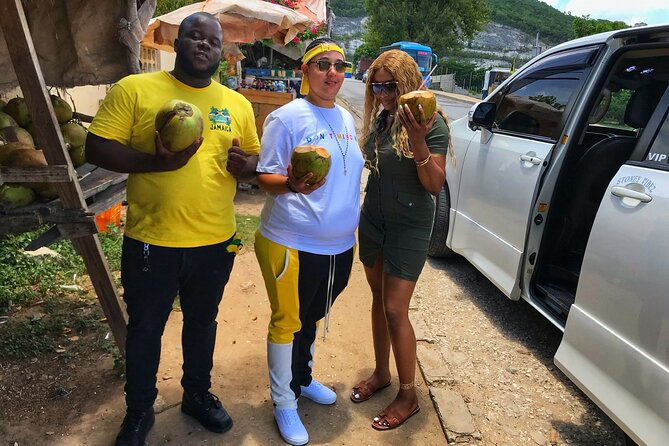 Montego Bay Sightseeing, Shopping and Bamboo Rafting - Key Points