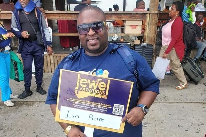 Private Transfers: Montego Bay Airport  Falmouth Area - Authentic Experiences and Genuine Service