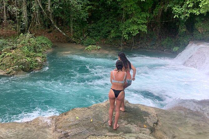 Private Round Trip Transport to Dunns River and Blue Hole - Practical Details and Tips