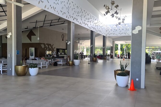 Private Transfer From or To Airport to Rui Ochi Rios - Good To Know