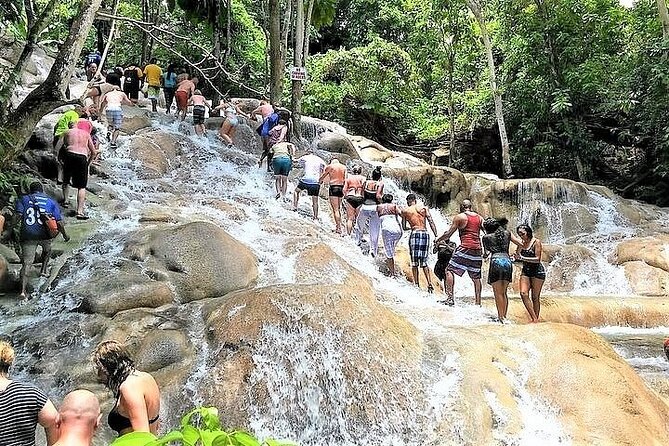 Dunn's River Falls and Blue Hole Private Combo Tour Ocho Rios - FAQ