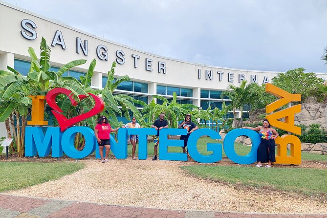 Private Transfer From Montego Bay Airport to Hotels in MontegoBay - Authentic Experiences Based on Reviews