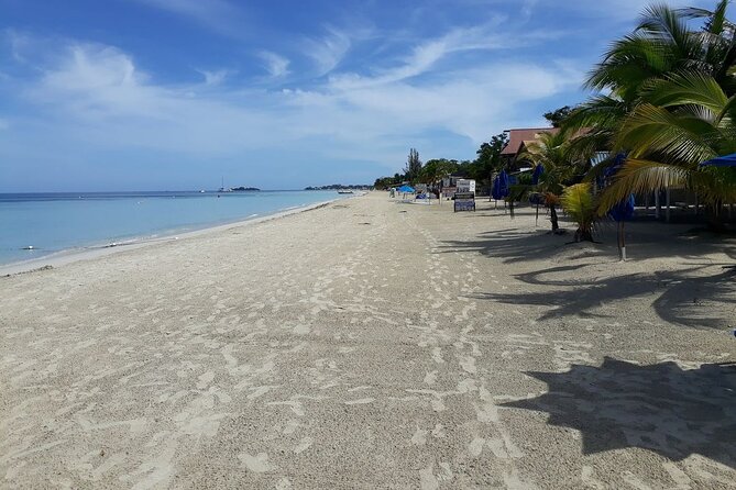 Negril 7 Miles Beach and Ricks Cafe Tour from Montego Bay - Experience the Best of Negril: 7 Miles Beach and Ricks Cafe Tour from Montego Bay