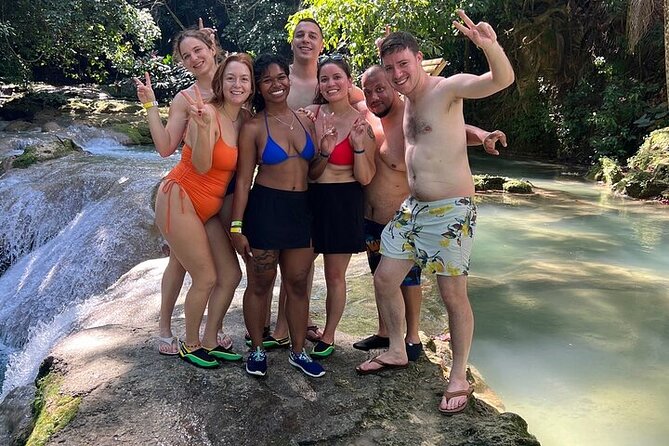 Private fun fill tour from Montego Bay to dunns river & blue hole - Deep Dive into the Itinerary