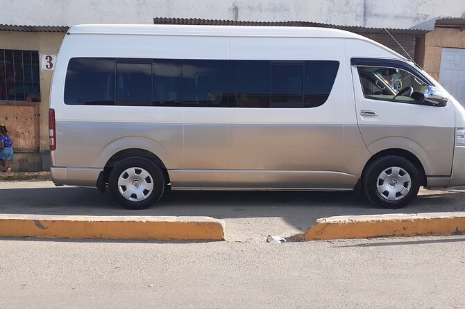 Arrival Transfer from Montego Bay Airport to Negril Hotels - The Detailed Look at the Private Transfer Experience