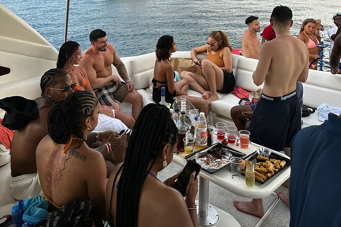 Montego Bay Yacht Cruise with DJ Open Bar and Water Sports - A Luxurious Yacht Cruise in Montego Bay: What to Expect