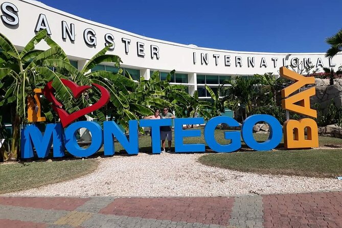 Private Airport Transfer to Hotels in Montego Bay - An In-Depth Look at the Private Airport Transfer Experience in Montego Bay