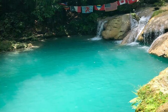 Blue Hole and dunns river falls tour from Montego bay - Who Should Consider This Tour?