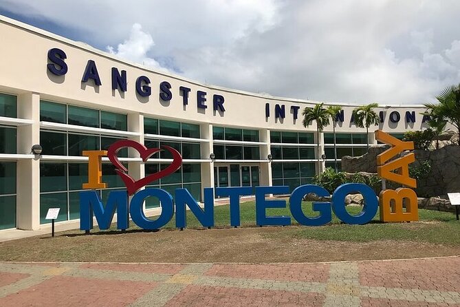 Montego Bay Airport Transfers to Hotels in Falmouth/ Trelawny - In-Depth Review: From the Airplane to Your Hotel