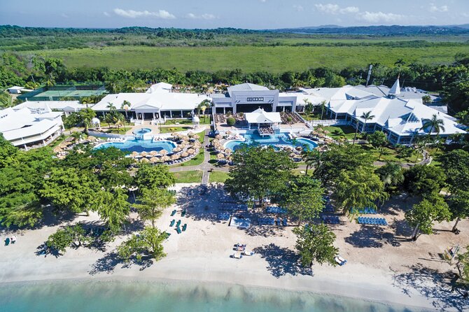 Private Montego Bay Jamaica Airport Transfer to Hotels in Negril - The Journey from Montego Bay to Negril in Detail