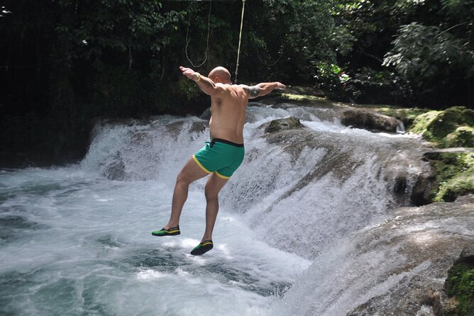 River Tubing, Horseback Riding and Blue Hole from Montego Bay - FAQ