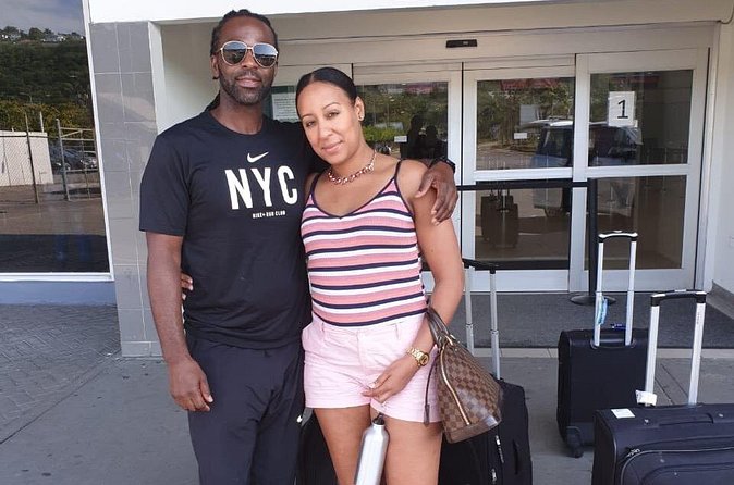 Private roundtrip transfer from MBJ airport to Grand Palladium - An In-Depth Look at the Private Transfer Experience