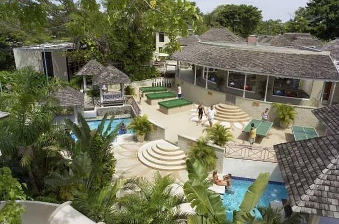 Private Transfer between Hedonism ll Resort and Airport - Key Points