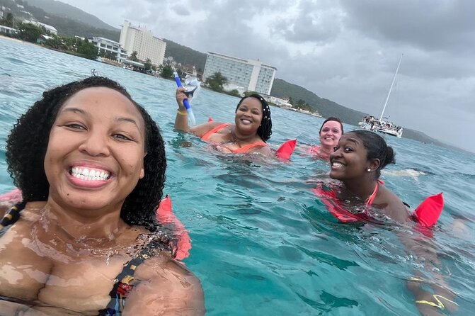 7 Miles Beach in Negril: Snorkeling, Boat Ride and Ricks Cafe - Transportation and Comfort