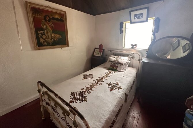 Bob Marley Nine Mile Sightseeing Tour from Ocho Rios - Optional Stops: Jerk Chicken or Shopping