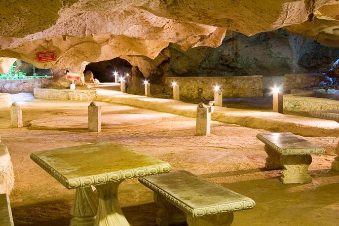 Green Grotto Caves Tour From Ocho Rios - An In-Depth Look at the Green Grotto Caves Tour