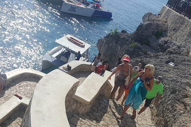 Private Tour From Ocho Rios or Runaway Bay To Negril 7 Miles Beach & Ricks Cafe - Analyzing the Value