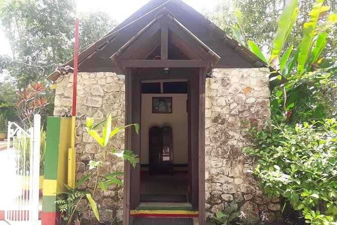 Bob Marley Nine Mile Admission and Guided Tour from Ocho Rios - Who Should Consider This?